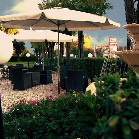 Hotel Darival Nomentana Rome Bagian luar foto